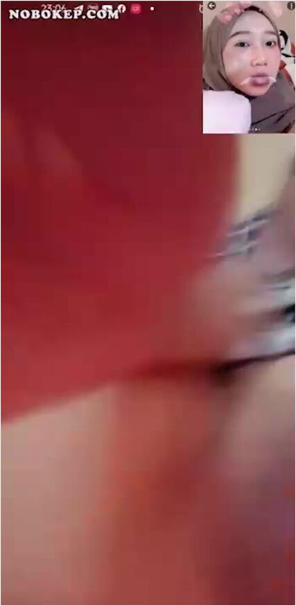 Bokep Indo Vcs Ukhti Jilbab Tocil Spil Meki Gundul
