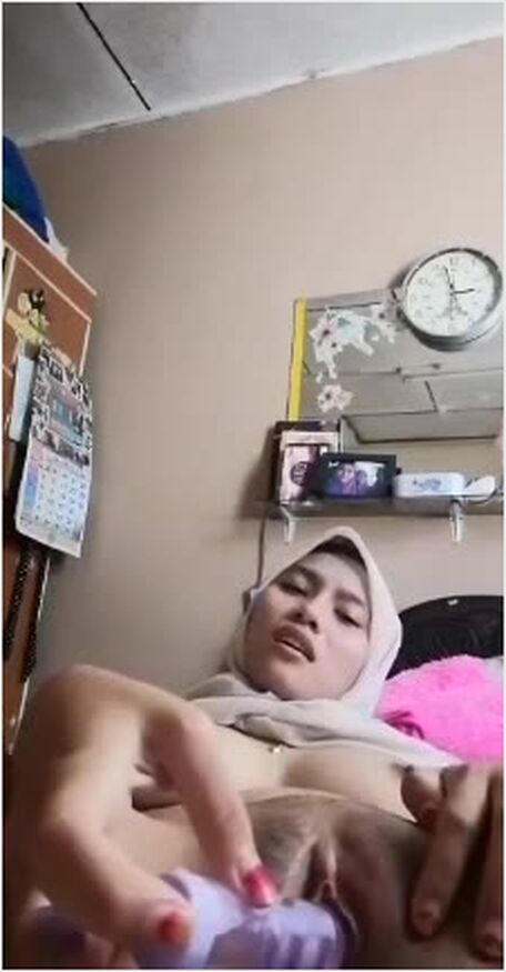 Bokep Jilbab - Ukhti Cakep Doyan Colmek Beb