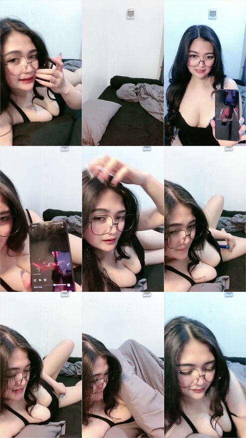 Rebahan Bareng Zara Jadi Pengen Nyusu Id 71966778 Mango 158411