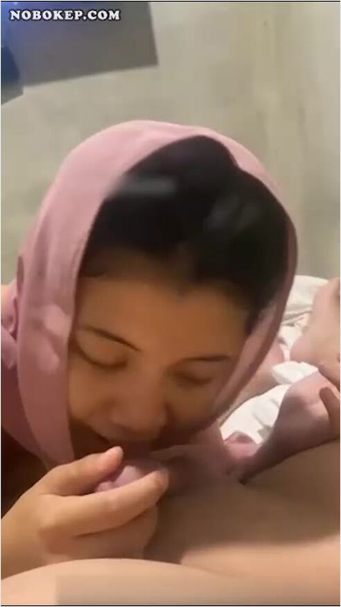 Bokep Indo Piercedley Jilatin Kontol Suaminya Ampe Puas