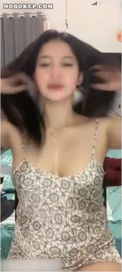 Bokep Indo Delia Pamerin Buah Dada Dreamlive