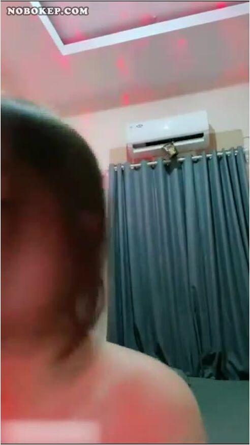 Bokep Indo Mamih Dinda Lovers Omek Dildo Pink - Avtub Terbaru