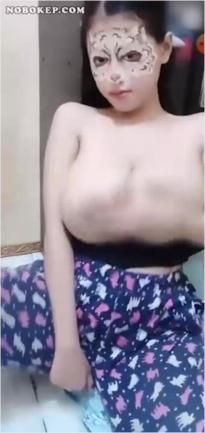 Bokep Indo Mbak Rifka Ayu Bugil Remas Susu