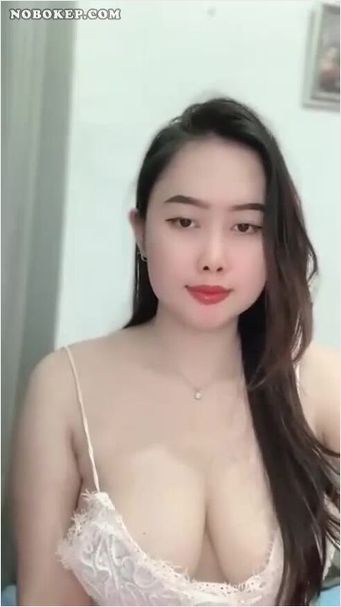 Bokep Indo Kakak Cantik Tobrut Jilat Toket Menggoda - Bokep18