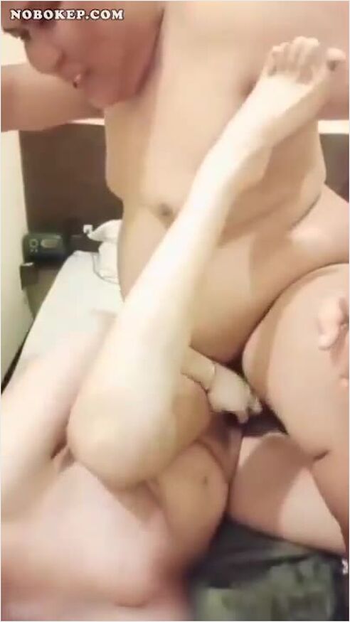 Bokep Indo Tante Ngentot Bareng Laki Orang Viral