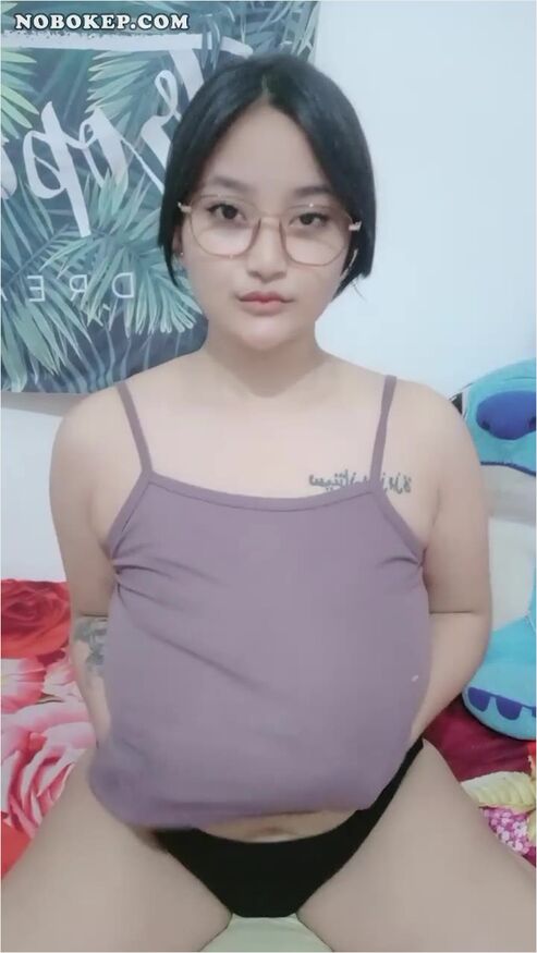 Bokep Indo Abg Berkacamata Ebot Remas Toket Jumbonya - Bokep Bokepinfo