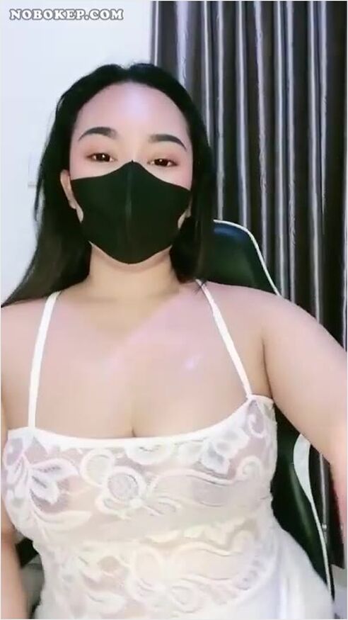 Bokep Indo Kak Ratu Host Gemoy Omek Mango