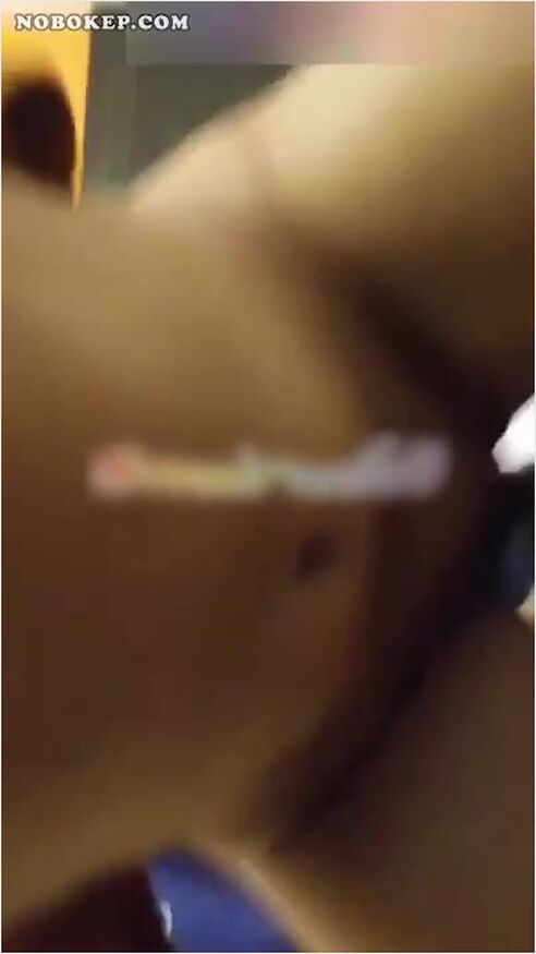 Bokep Indo Cewek Jilbab Tocil Coklat Ngentot