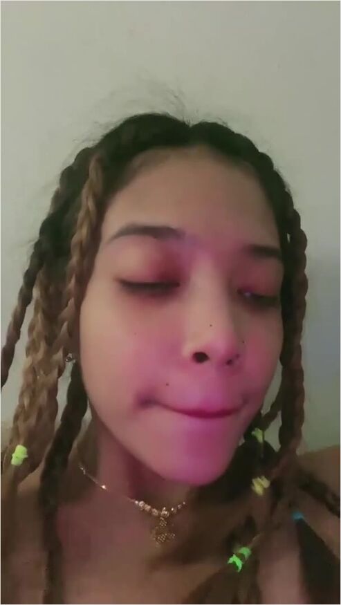Sange Banget Liat Kim Colmek Sampai Pipis Id 42865205 Mango
