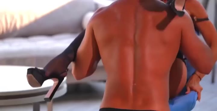 Nathalie Andreani 55 – Sextape en lingerie resille avec Gabbano