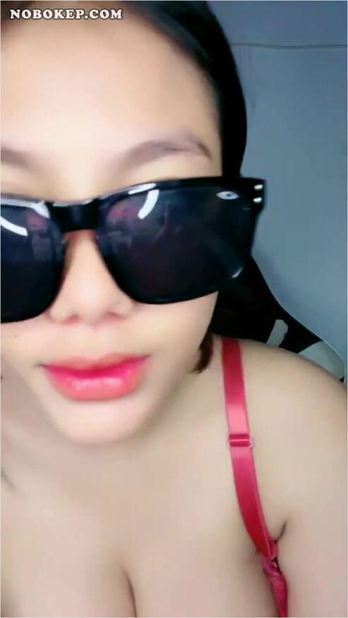 Bokep Indo Dinda Lovers Sange Ngangkang Colmek Dildo