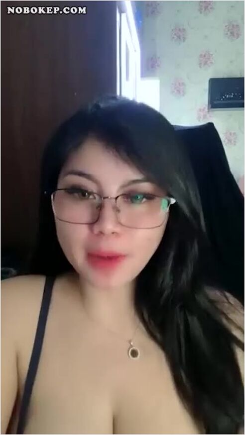 Bokep Indo Kangen Babyfe Twerking Pantat Besar Hot