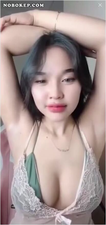Bokep Indo Adenia Selebgram Cantik Toge Live