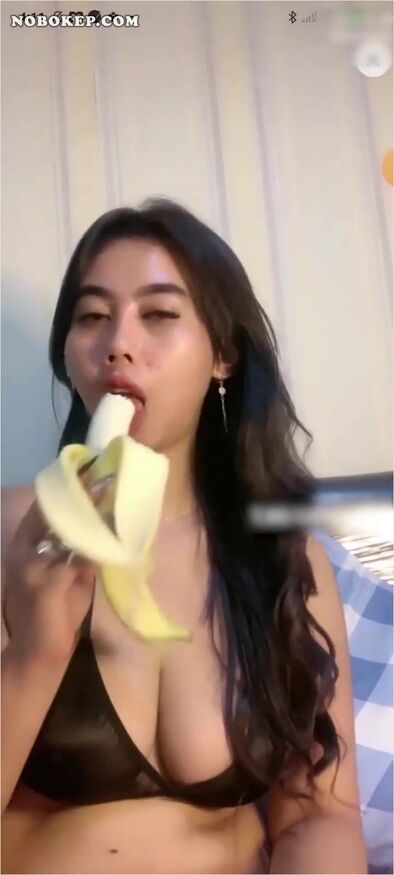 Bokep Indo Host Cantik Tobrut Isep Dildo Live
