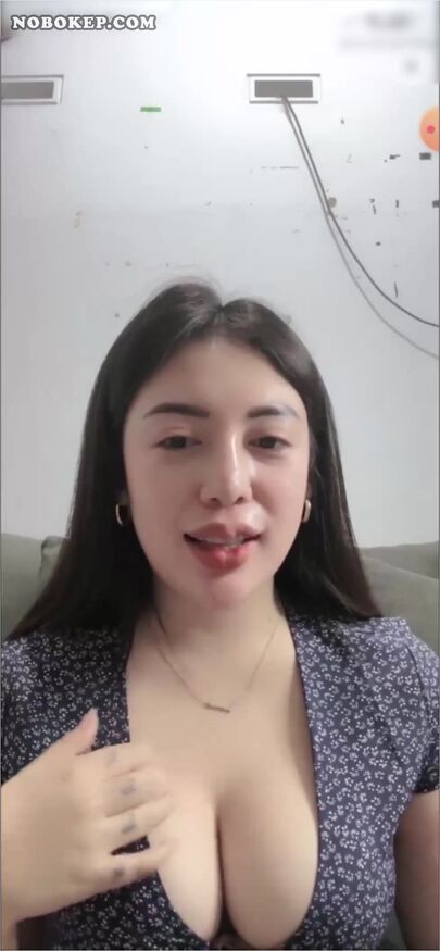 Bokep Indo Wajah Full Face Host Remas Nenen