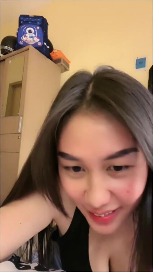 Celina Mode Ebot Tampil Cantik Banget