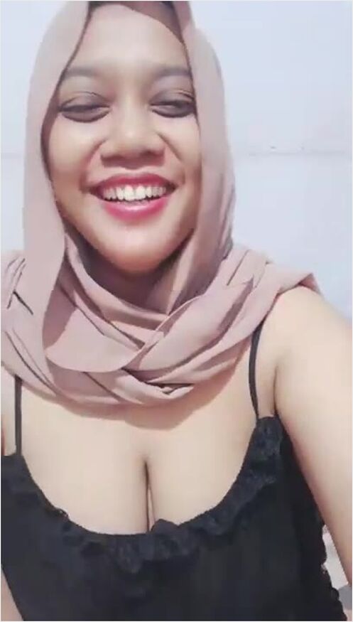 Bokep Jilbab - Ameena Hijaber Tobrut Ngondoy Endignya Bugil Show Dream