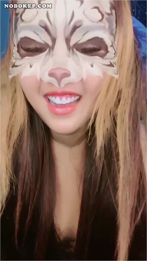 Bokep Indo Mbak Cantik Sange Colok Lobang Pipis