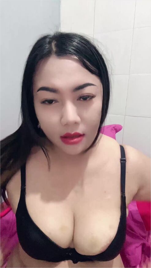 Tante Semok Abis Nyebat Lanjut Omek Pake Dildo Hot51