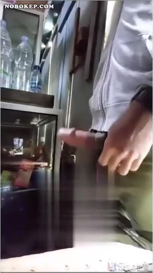 Bokep Indo Blowjob Nikmat Janda Tobrut Jagoanneon69 - Avtub Bokep