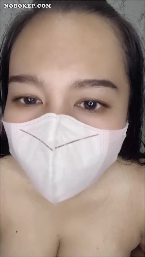 Bokep Indo Dini Host Pedatang Baru Mainin Toketnya - Bokepinfo Bokep