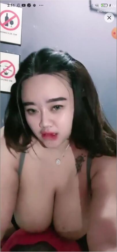 Tante Bahenol Jijiw Mainin Susu Besar Sambil Omek Manja