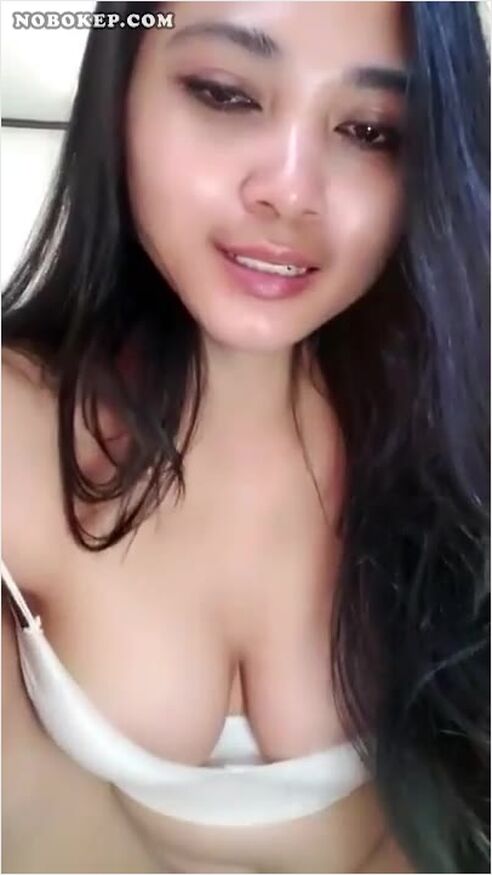 Bokep Indo Terbaru Liacu Desah Playing Dildo Getar