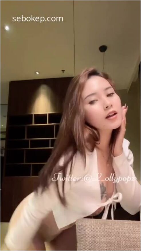 Bokep Indo Romantis & Mewah Colmek Dildo Naik Turun Desah Miss Kay