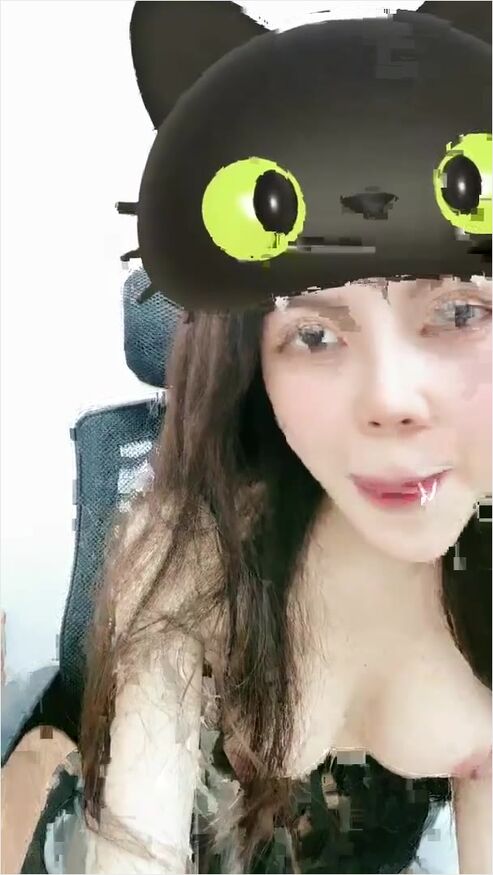 Senyum Manis Bee Cantik Lepas Baju Nih Uting Id 15164327 Mango - Playbokep