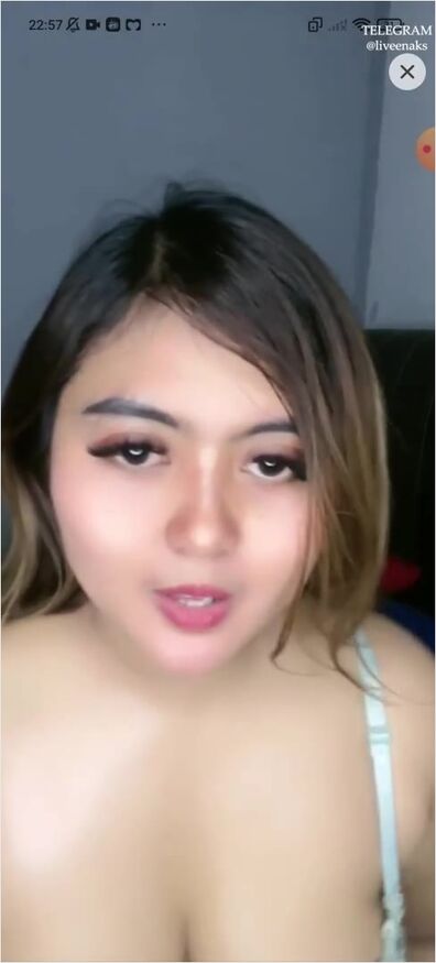 Gemoy Remas Buah Dada Twerking Pantat Semok Dream - Playbokep